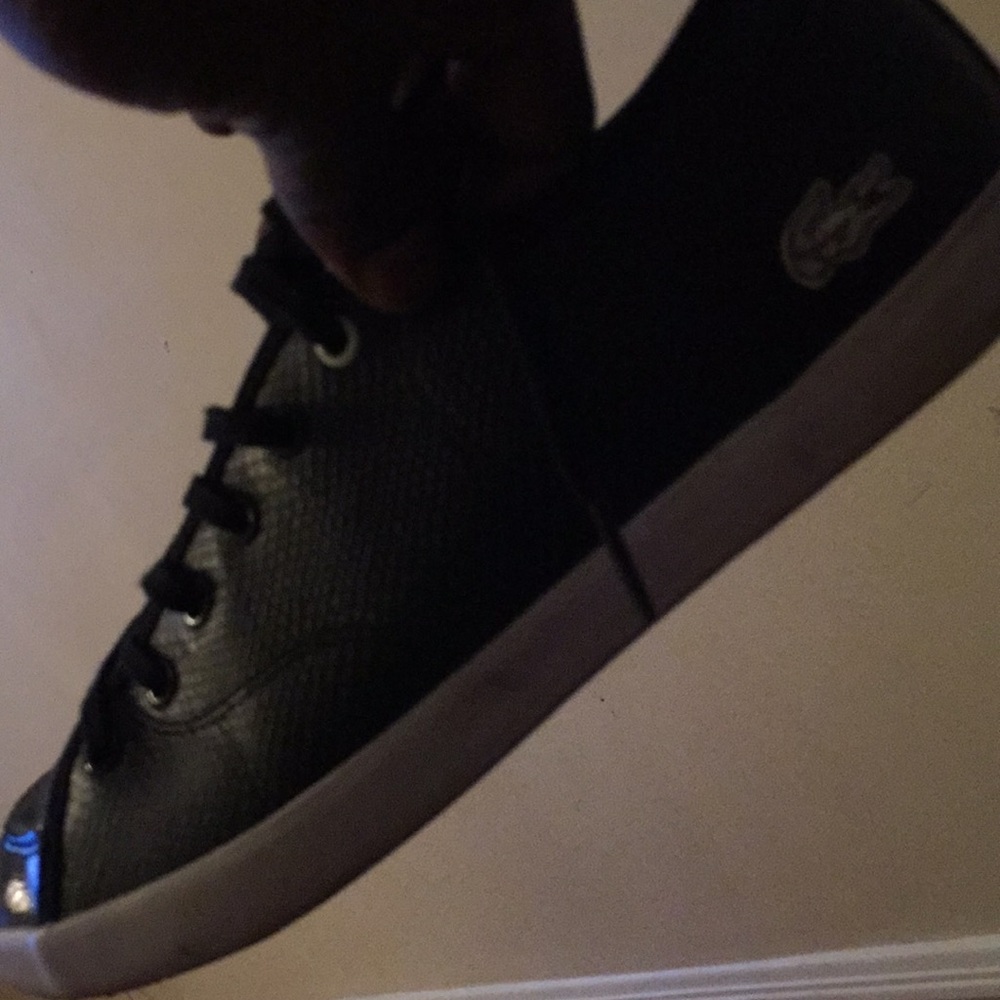 Good shoes to big for me